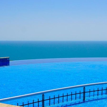 Морски апартаменти Джулая Морнинг - Sea View Apartments July Morning Каварна Екстериор снимка