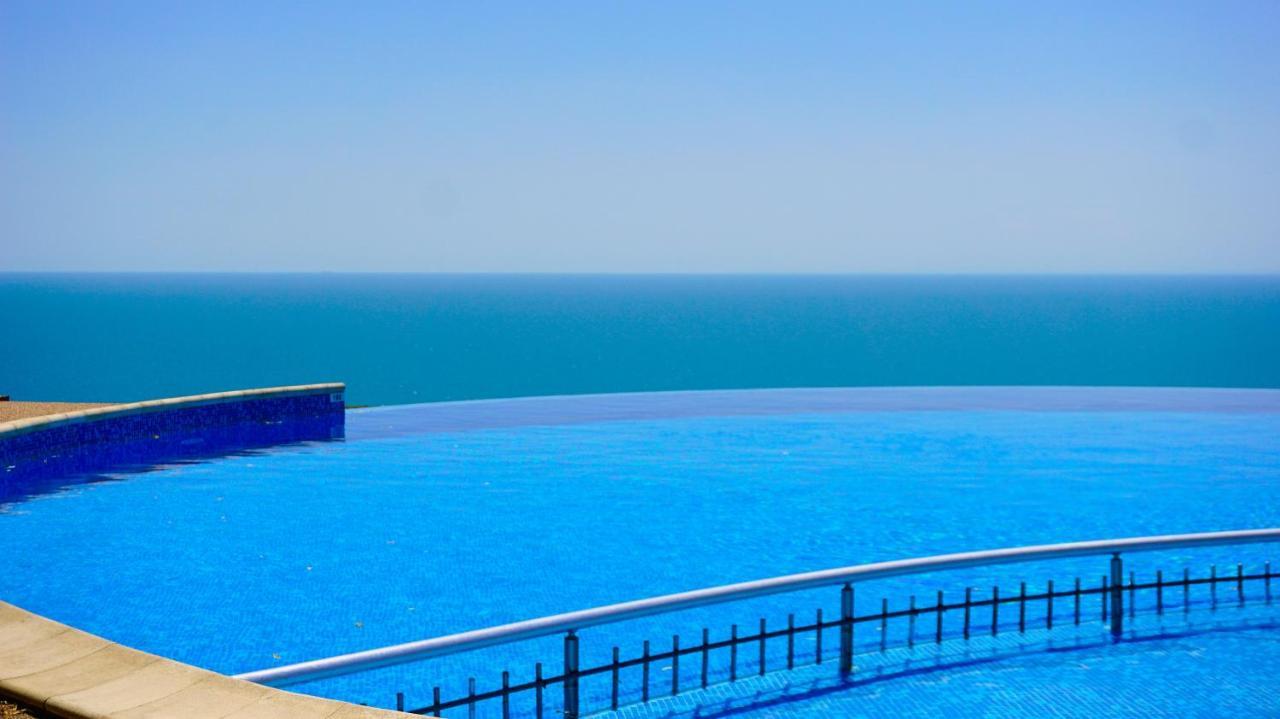 Морски апартаменти Джулая Морнинг - Sea View Apartments July Morning Каварна Екстериор снимка